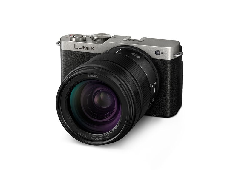 Panasonic Lumix S9 Digital Camera + 28-200mm 