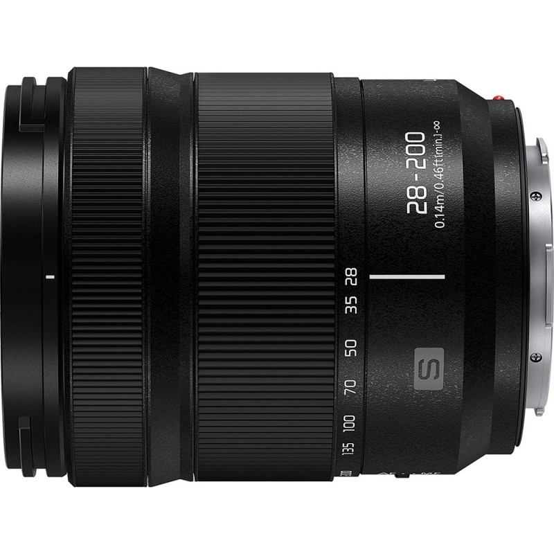 Panasonic Lumix S 28-200mm f/4-7.1 Macro OIS 